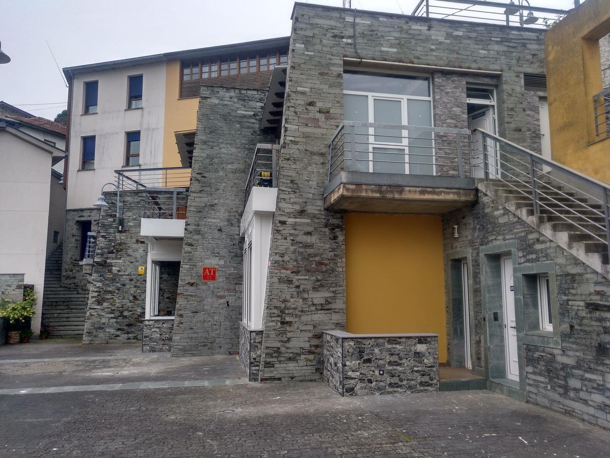 Apartamentos Turisticos Vistademar Luarca Exterior photo